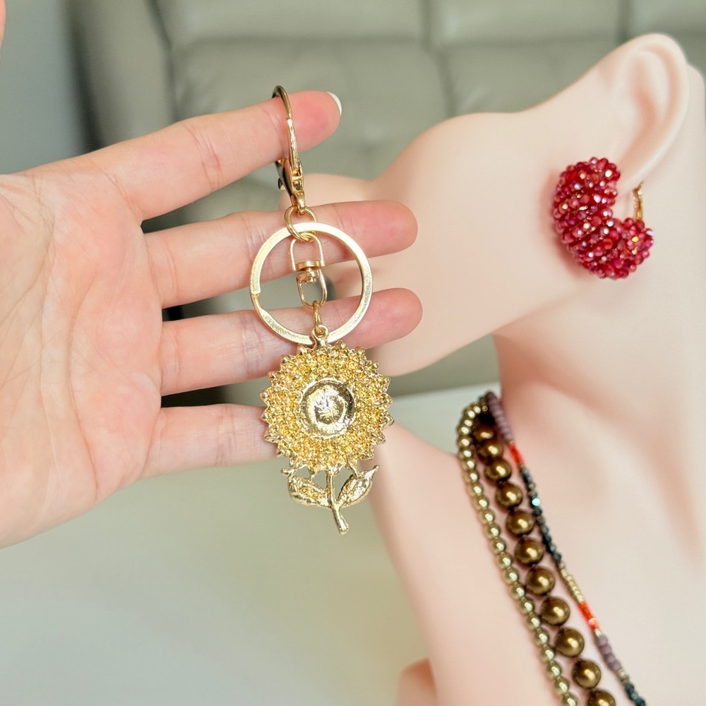Pink and Green Crystal Sunflower Keychain - Picture 6 of 7